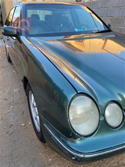 مرسيدس بنز E-Class